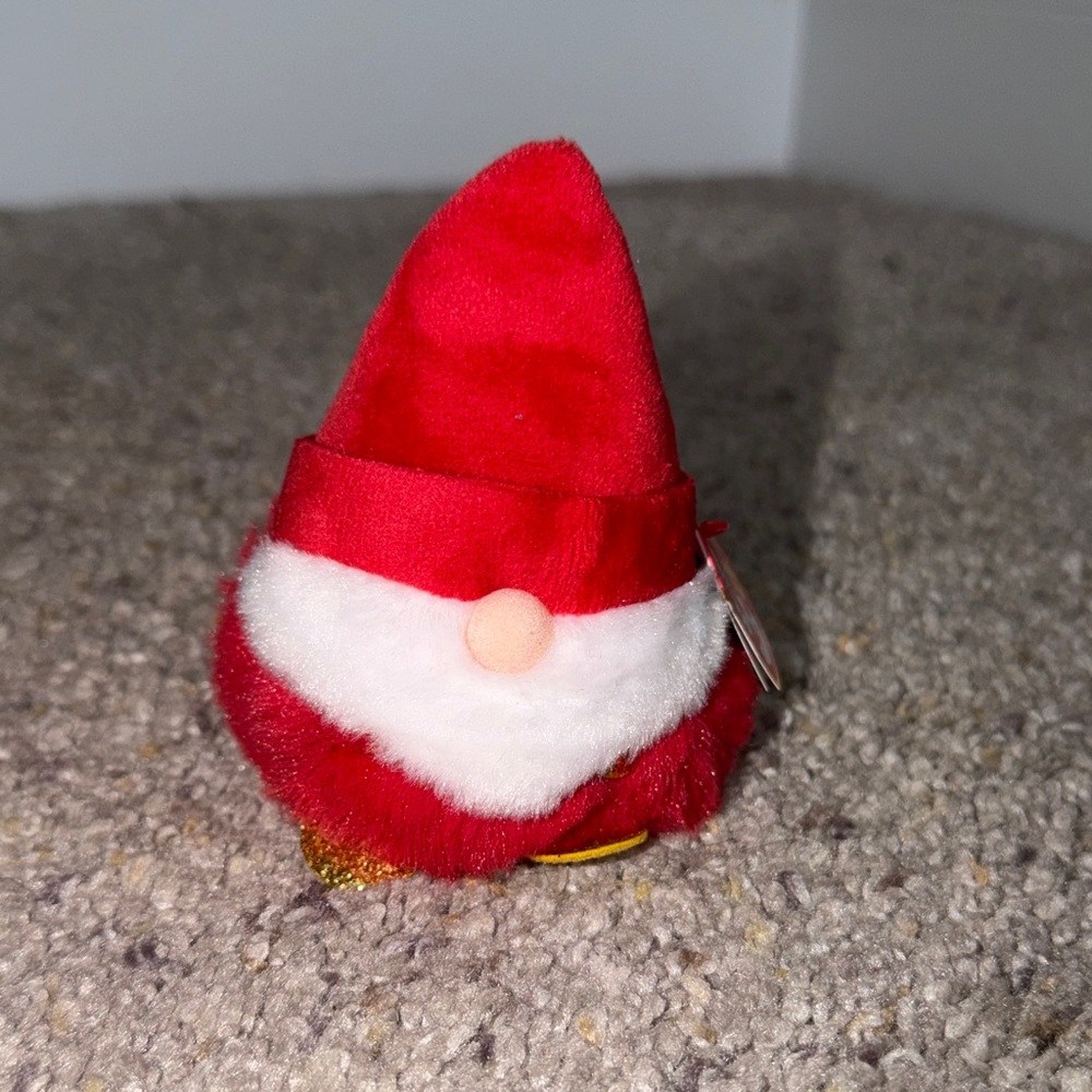 Ty Beanie Balls ❤️Gnorbie The Gnome 3.5" Plush New MWMT's